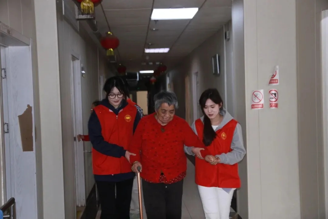 2.webp.jpg 2.webp.jpg