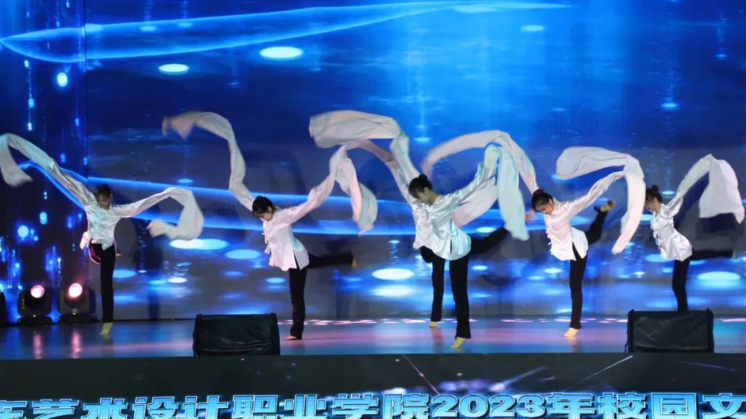 我校举办“学习二十大，永远跟党走，奋进新征程”校园文化艺术节动态展 第 12 张