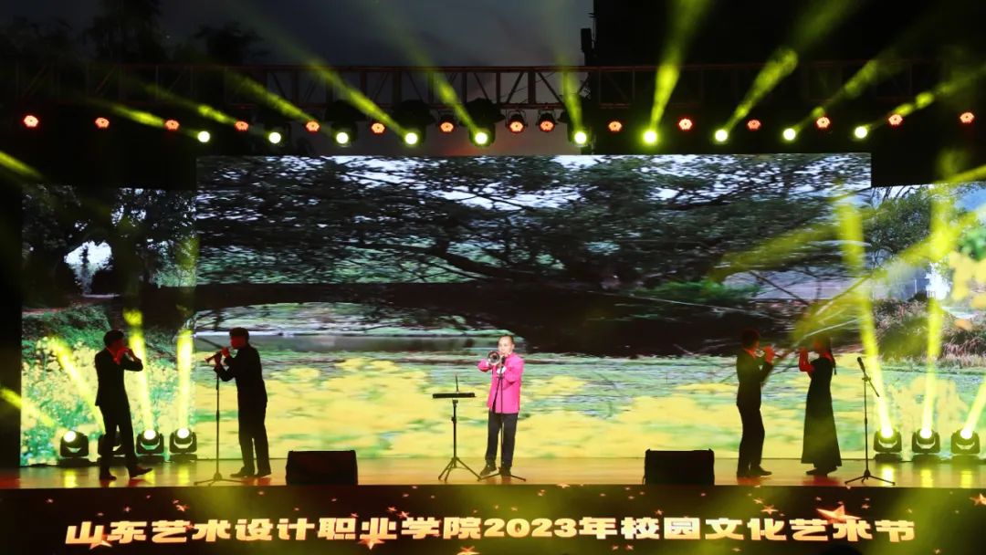 我校举办“学习二十大，永远跟党走，奋进新征程”校园文化艺术节动态展 第 7 张