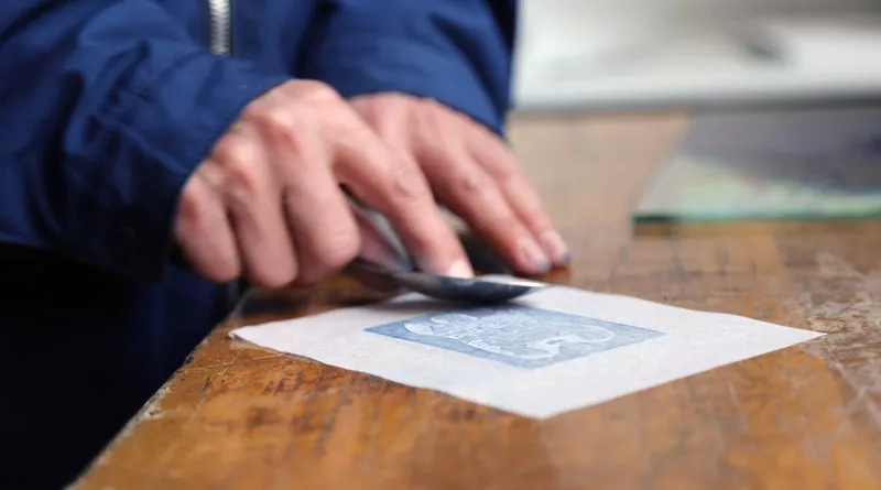 山设的“刀锋战士”刀笔相伴 印刻岁月—访田百顺教授