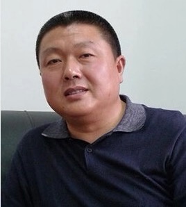 张伟.jpg